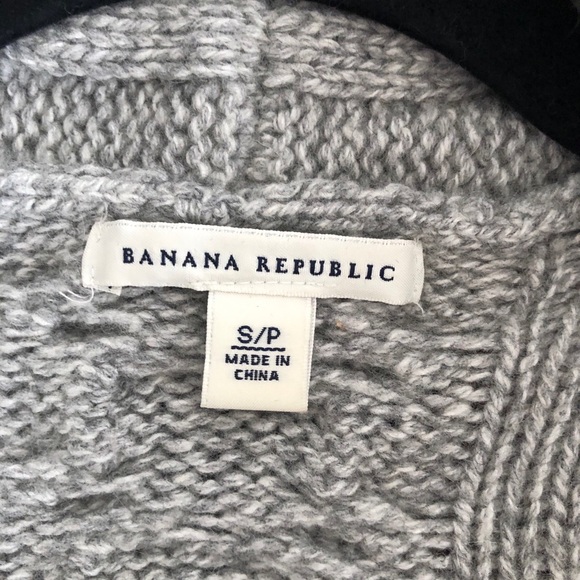 Cable Knit Grey Shrug S - Picture 3 of 3